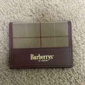 Burberry’s Card Holder/Mini Agenda